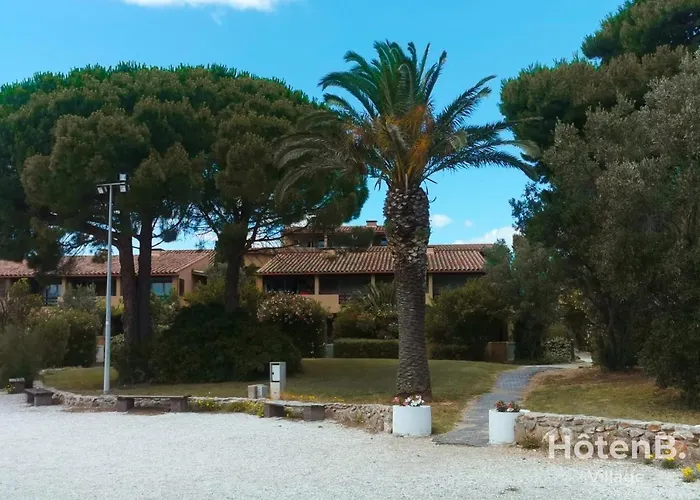 Natural Escape Air-conditioned T2 Bis Pools And Private Estate In Fitou!